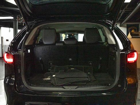 Used 2024 MAZDA CX-90 3.3 Turbo w/ Select Package image 7