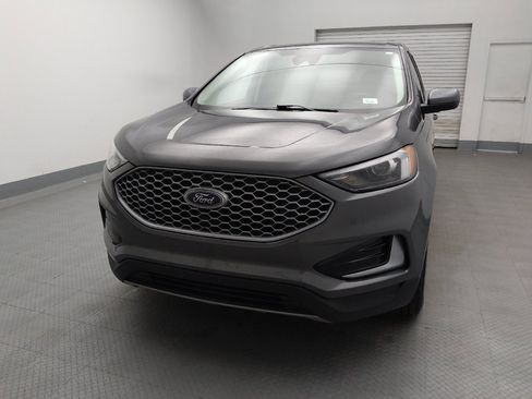 Used 2023 Ford Edge SEL image 15