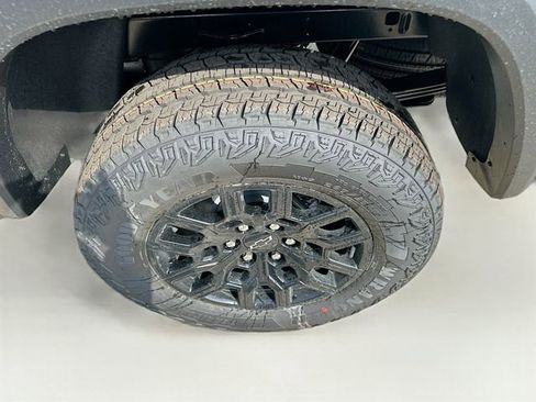 New 2026 Chevrolet Colorado Trail Boss AWD/4WD image 33