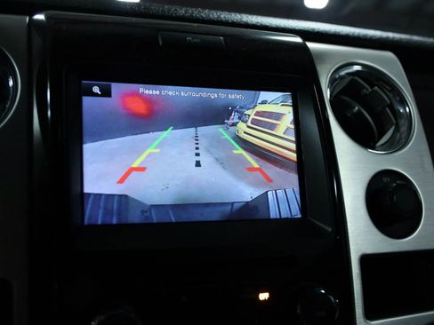 Used 2014 Ford F150 Platinum image 41