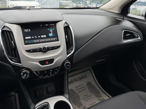 Used 2017 Chevrolet Cruze LS w/ LS Fleet Convenience Package FWD image 16