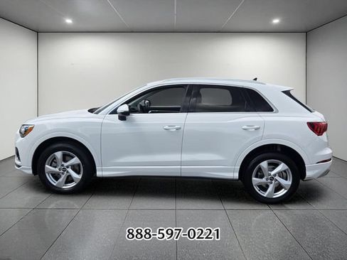 Used 2021 Audi Q3 2.0T Premium AWD/4WD image 2