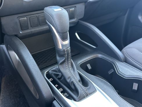 Used 2022 Nissan Frontier SV image 31