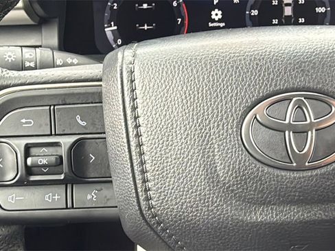 Certified 2025 Toyota Tacoma TRD Sport image 20