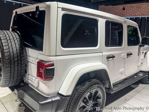 Used 2023 Jeep Wrangler Unlimited Sahara w/ Cold Weather Group image 11