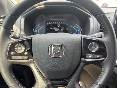 Used 2024 Honda Odyssey Touring image 10