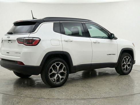 Used 2025 Jeep Compass Limited AWD/4WD image 9