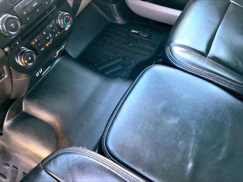 Certified 2017 Ford F250 XLT w/ XLT Premium Package image 14