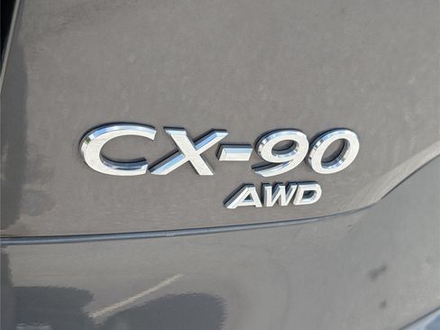 Used 2025 MAZDA CX-90 3.3 Turbo w/ Preferred Package AWD/4WD image 9
