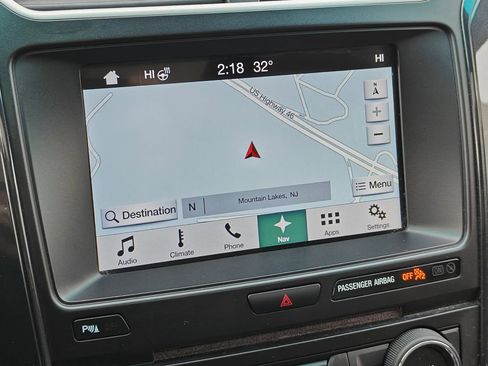 Used 2017 Ford Explorer XLT w/ Equipment Group 202A image 32