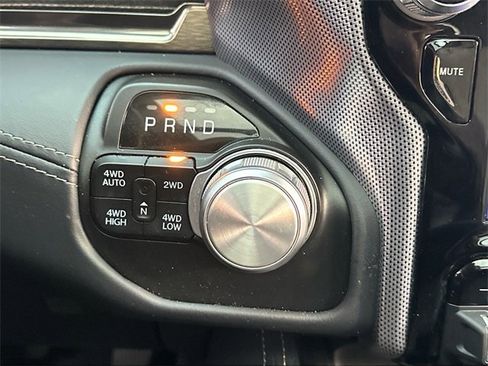 Used 2020 RAM 1500 Limited image 27