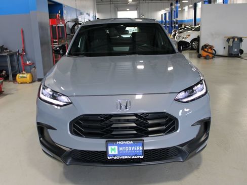 Used 2024 Honda HR-V Sport image 2