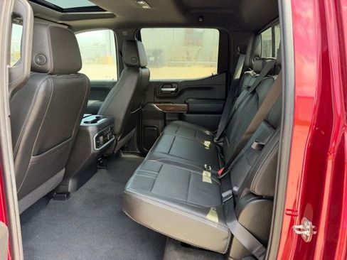 Used 2020 Chevrolet Silverado 1500 High Country w/ Technology Package AWD/4WD image 7
