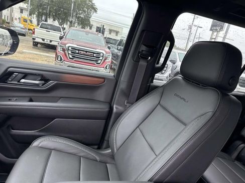 Used 2026 GMC Yukon XL Denali w/ Sun & Power Step Package RWD image 21