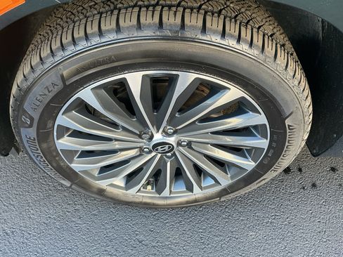 Used 2023 Hyundai Palisade Calligraphy image 9