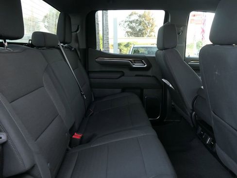 Used 2025 Chevrolet Silverado 1500 LT AWD/4WD image 24