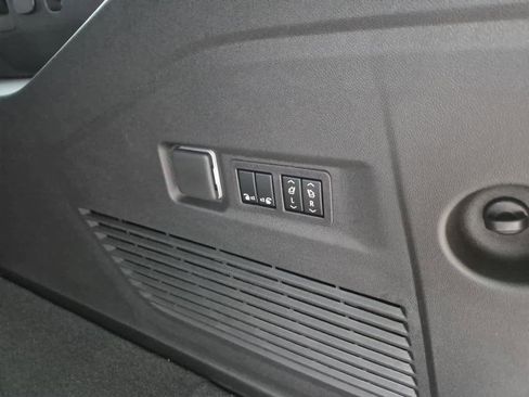 New 2026 GMC Yukon XL Denali Ultimate image 9