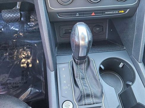 Used 2021 Volkswagen Atlas SE FWD image 12