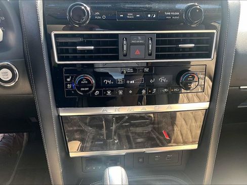 Used 2023 Nissan Armada Platinum w/ Captain's Chairs Package image 32