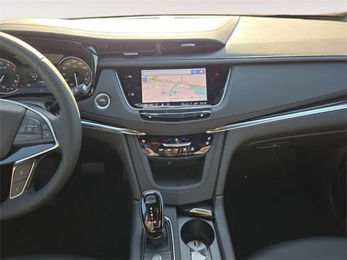 New 2025 Cadillac XT5 Premium Luxury image 11