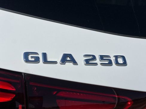 New 2026 Mercedes-Benz GLA 250 image 12
