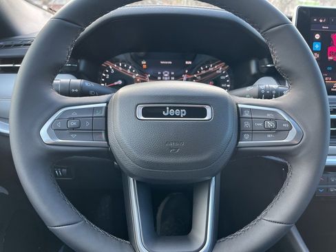 New 2026 Jeep Compass Limited image 21