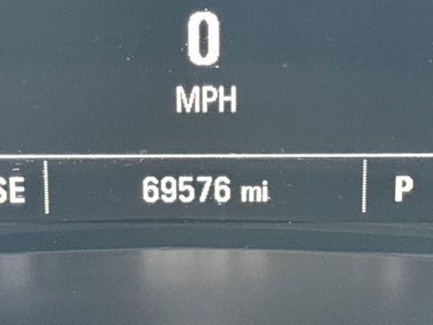 Used 2021 Chevrolet Equinox LS image 20