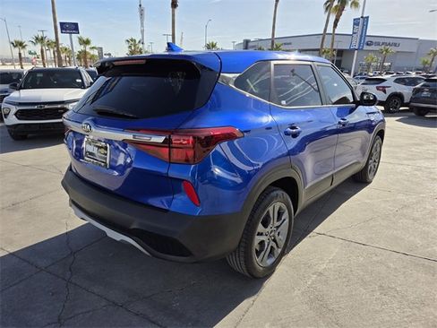 Used 2021 Kia Seltos LX image 6