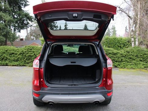 Used 2016 Ford Escape SE w/ Equipment Group 201A image 17