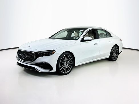 Used 2025 Mercedes-Benz E 450 4MATIC Sedan image 1