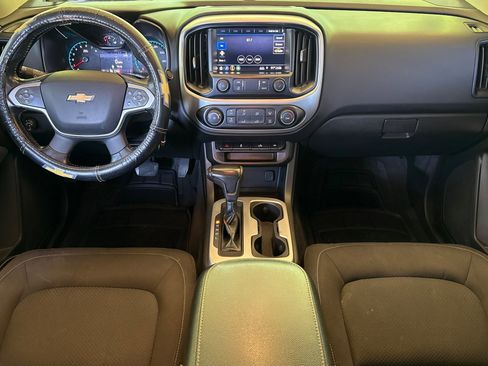 Used 2019 Chevrolet Colorado LT w/ LT Convenience Package RWD image 16