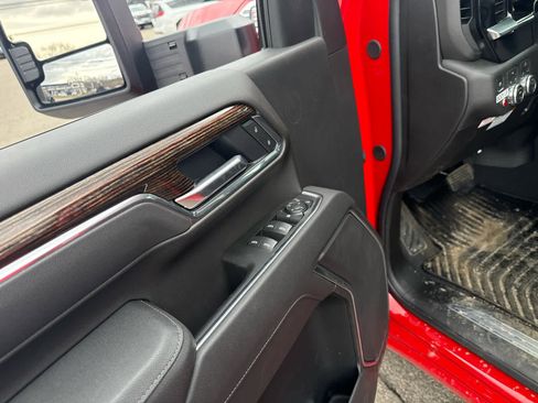 New 2026 GMC Sierra 3500 SLE w/ SLE Convenience Package image 11