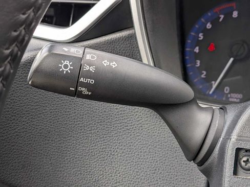 Used 2020 Toyota Corolla XSE FWD image 27