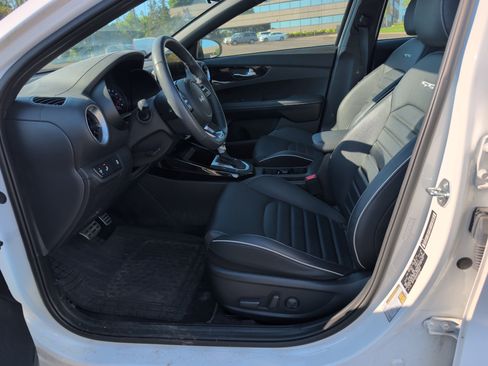 Certified 2023 Kia Forte GT-Line w/ GT-Line Premium Package FWD image 6
