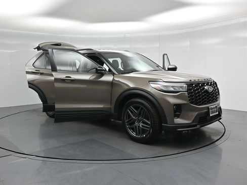 New 2026 Ford Explorer ST-Line RWD image 35