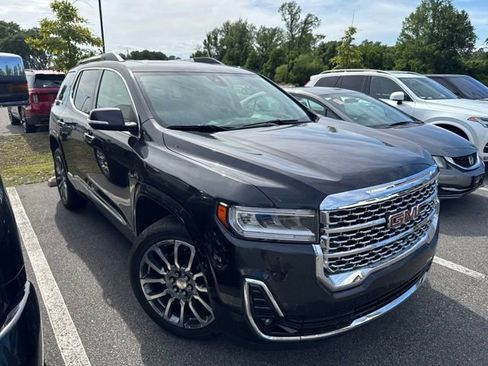 Used 2020 GMC Acadia Denali w/ Technology Package FWD image 2