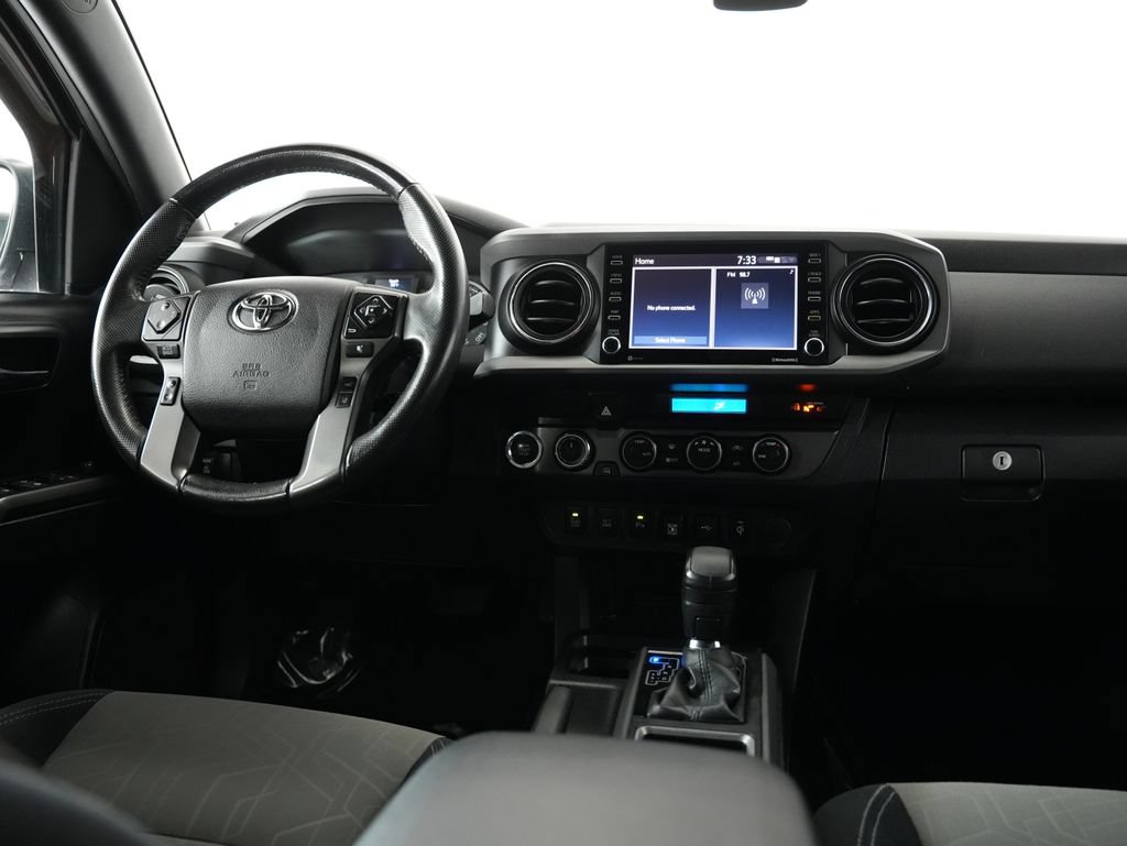Used 2021 Toyota Tacoma TRD Sport w/ Technology Package AWD/4WD image 10