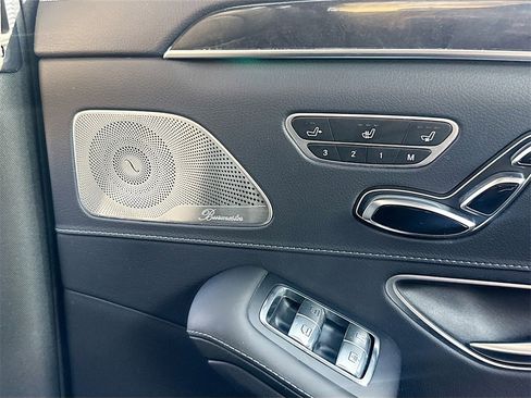 Used 2020 Mercedes-Benz S 560 Sedan image 29