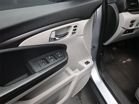 Used 2019 Honda Pilot EX-L image 14