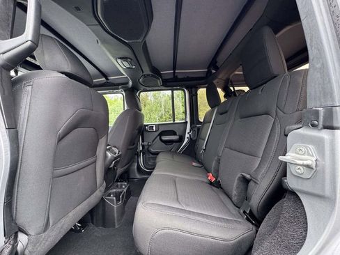 Used 2021 Jeep Wrangler Unlimited Sport AWD/4WD image 14