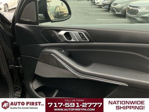 Used 2019 BMW X5 xDrive50i w/ M Sport Package AWD/4WD image 14