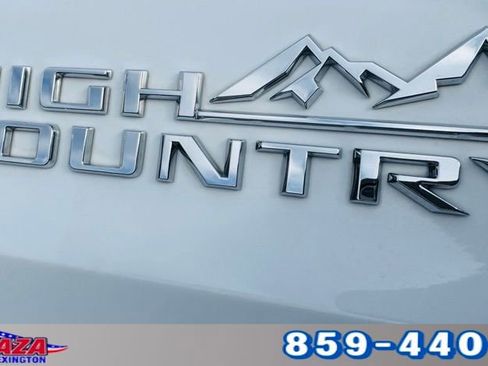 Used 2023 Chevrolet Tahoe High Country image 12