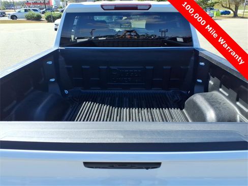 Used 2023 Chevrolet Silverado 1500 Custom image 10