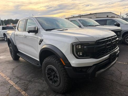 Used 2025 Ford Ranger Raptor AWD/4WD image 2