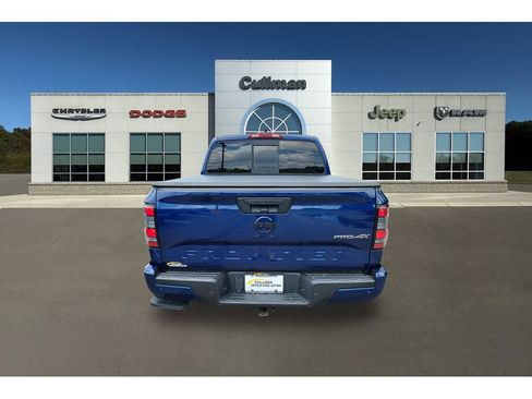 Used 2022 Nissan Frontier PRO-4X AWD/4WD image 4