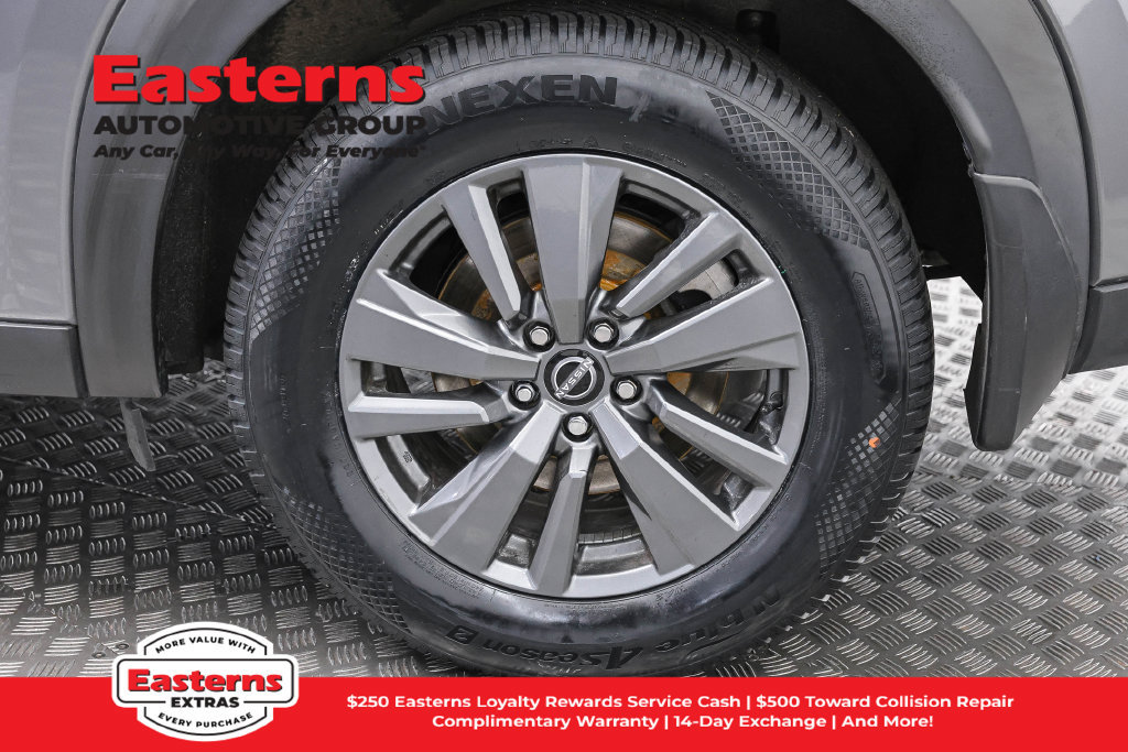 Used 2023 Nissan Pathfinder SV w/ SV Premium Package AWD/4WD image 36