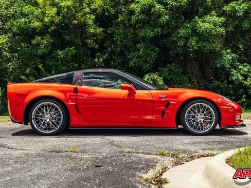 Used 2011 Chevrolet Corvette ZR1 w/ Preferred Equipment Group RWD image 9