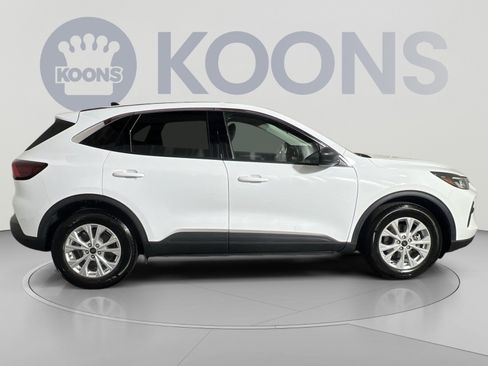 Used 2024 Ford Escape Active w/ Cold Weather Package FWD image 7