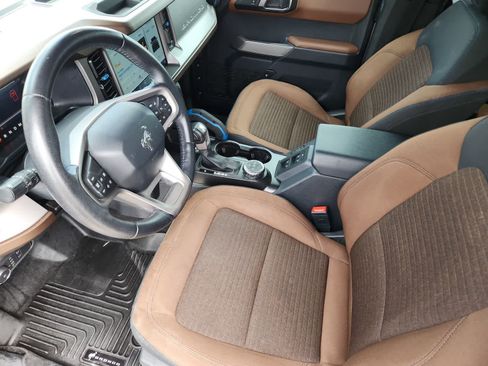 Used 2022 Ford Bronco Outer Banks AWD/4WD image 2