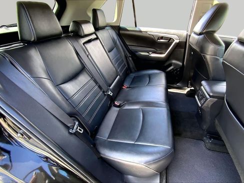 Used 2023 Toyota RAV4 XLE Premium FWD image 19